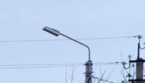 Просим вас установить фонарь уличного освещения