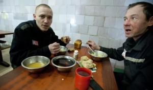 Еда на зоне